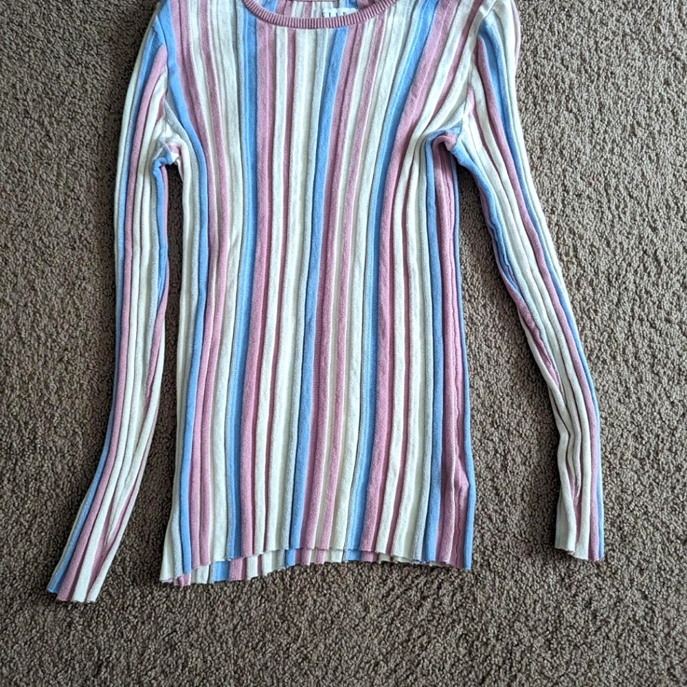 Pink & baby blue ELLE sweater size: XS/S